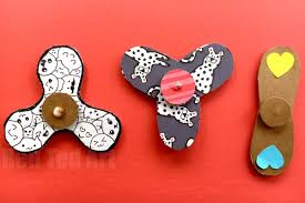 Most fidget toys engage a couple of senses by spurring concentration through repeated kinetic movements or simple sounds. Easy Fidget Spinner Diy Free Template Science Fair Project Idea Red Ted Art Make Crafting With Kids Easy Fun