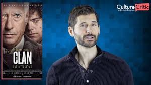 Los demás personajes, el abuelo, el padre, la madre. El Clan Movie Review The Clan Movie Review Youtube