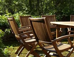Chaise en bois de teck et rotin look at my other listings. Chaise De Jardin En Bois Fabrication Entretien Prix Ooreka
