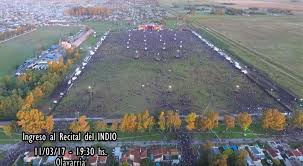 El indio solari cantó esta noche en la localidad de olavarría ante unas 300.000 personas, según indicó el sitio el popular. Indio Solari En Olavarria Ultimas Noticias De Indio Solari En Olavarria Temas En La Voz Del Interior Pagina 4