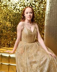 Amybeth ретвитнул(а) the canadian academy. Amybeth Mcnulty Height Weight Body Measurements Eye Color