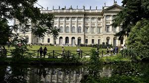 Realizzata tra il 1790 e il 1796 come residenza del conte lodovico barbiano di belgiojoso, villa reale è uno dei capolavori del. Milano Villa Reale Apre I Suoi Giardini Fino A Oggi Vietati Agli Adulti La Repubblica