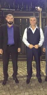 03:09 silahlı kavgada sokakta oynayan 5 yaşındaki çocuk göğsünden vuruldu. 3 Kisinin Yasamini Yitirdigi Silahli Catismada Sedat Peker Baglantisi Son Dakika