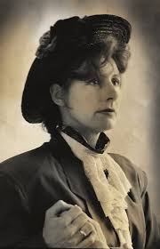 Alex Waterhouse-Hayward: Mascall's The White Spider