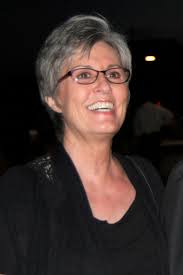 Frances R. Mears, longtime AP reporter and manager, dies