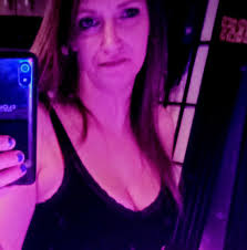 What resources are available to help a woman escape an abusive relationship  in Tacoma?