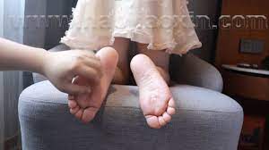 Tickle Chinese girl's feet - YouTube