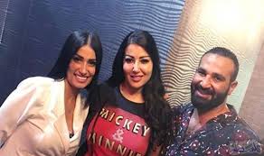 والكتاب للمؤلف الشيخ احمد بن علي البوني الذي تم أخذ هذا المخطوط وكتابة من الشيخ الحاج نور محمد. Ø£Ø­Ù…Ø¯ Ø³Ø¹Ø¯ ÙˆØ³Ù…ÙŠØ© Ø§Ù„Ø®Ø´Ø§Ø¨ ÙŠÙ‚Ø¶ÙŠØ§Øª Ø§Ù„Ø¹Ø·Ù„Ø© Ø§Ù„ØµÙŠÙÙŠØ© ÙÙŠ Ø§Ù„Ø¥Ù…Ø§Ø±Ø§Øª Women Fashion Women S Top