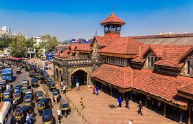 Bandra Railway Station ...