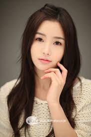Hasil gambar untuk korean girl beauty