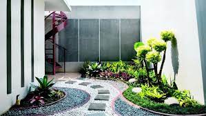 Berikan tampilan taman kecil dengan konsep desain yang menyerupai interior rumah. Lebih Praktis Dengan Taman Kering Edisi 377 Rumah