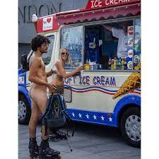 Nudos Ice Cream #StreetPhotography #Nude #Nudos #Naked #Ic… | Flickr