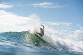 El debut del deporte el domingo promete grandes atletas pero olas poco espectaculares. Los Surfistas Que Estaran En Las Olimpiadas De Tokio 2020 Surfer Rule Mas Que Surf Olas Gigantes Y Tendencias
