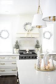 Christmas kitchen decoration ideas and inspiration here: Gold Christmas Kitchen Decor Novocom Top