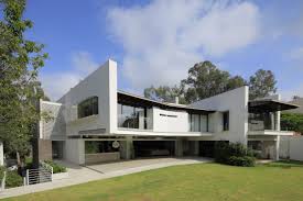 Larry hernández, nació en la ciudad de los angeles, california, a los 4 años de edad sus padres lo llevaron para culiacán, sinaloa donde vivió durante gran parte de su adolescencia. Gallery Of Seventh House Hernandez Silva Arquitectos 1