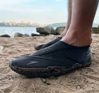 Mens Designer Water Shoes 2022 Designer Outdoor Beach Sneakers Walking ODM Men Barefoot