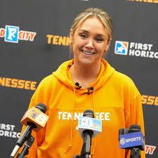 Tennessee's Kim Caldwell Ponders What Pat Summitt Might Think About Win vs  UConn
