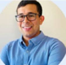 LIC. Renato Macedo Buendia