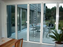 Glasschiebeturen Bodenschiene Details Planung Und Gestaltungsideen In 2020 Glasschiebetur Terrassenverglasung Schiebe Tur
