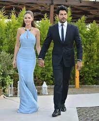 We did not find results for: Burak Ozcivit Ve Fahriye Evcen In Dugun Yeri