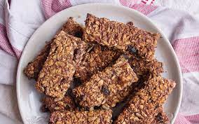 Deliciously Ella S Date And Oat Bars Recipe Oat Bar Recipes Deliciously Ella Recipes Cereal Bars Healthy
