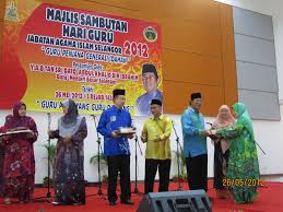Upload, livestream, and create your own videos, all in hd. Guru Jais Diraikan Sempena Sambutan Hari Guru Selangor 2012 N45 Dr Halimah Ali