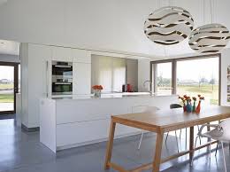 Altbausanierung Aus Altem Bauernhof Wird Landhaus Moderne Kuche Kuche Kuchentrends