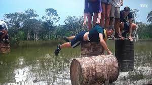 Une soirée ponctuée d'hommages à dalida et johnny hallyday. Dans Koh Lanta Les Nerfs Et Les Muscles De Yannick A Rude Epreuve