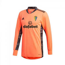 Founded in 1910, it competes in the la liga, holding home games at estadio ramón de carranza, with a seating capacity of 20,724. Cadiz 2020 21 Kits