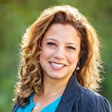 Holly Barr, Real Estate Agent