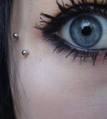 Anti Eyebrow Piercing Always Thought They Were Cute Cool Piercings Face Piercings Eyebrow Piercing