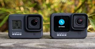 Kamera gopro merupakan action camera terbaik untuk aktifitas outdoor. New Gopro Hero 9 Vs Gopro Hero 8 Mana Yang Cocok Buat Anda