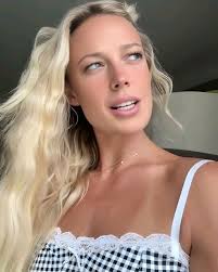 Indiana fever fan check in