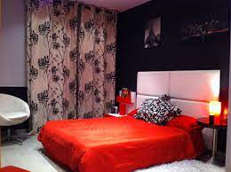 Il est important de garder à l'esprit que rouge plus le noir conçoit des chambres comprennent des teintes chaudes tout. Chambre Adulte Noir Rouge Moderne Espagne Photo 1 2 3512364