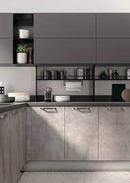 La cuisine noire est à la mode c'est incontestable. Pin By Bouaouicha On Scav Sax Contemporary Kitchen Design Kitchen Furniture Design Modern Kitchen Cabinet Design