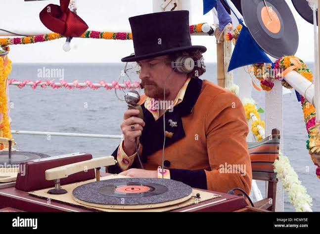 PIRATE RADIO, (aka THE BOAT THAT ROCKED), Rhys Darby, 2009. ©Focus  Features/courtesy Everett Collection Stock Photo - Alamy