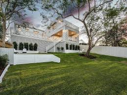 Recently Sold 5 Bedroomhouse At 167 Simpsons Road Bardon Qld 4065 View Sold Property Prices Listing Details On Domain Com Au 201296 In 2020 Hamptons Style Homes Queenslander Hamptons House