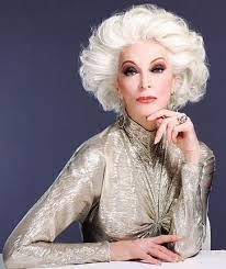 5 ft 10 in (1.78 m) hair color: Carmen Dell Orefice In 2021 Carmen Dell Orefice Model Advanced Style