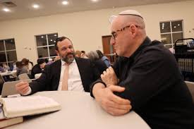 St. Louis Torah study group forging friendships while exploring ancient  texts