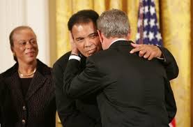 Live stadium 14 on may 08, 2019 in los angeles, california. As Mrs Lonnie Ali Looks On President George W Bush Embraces Three Time Heavyweight Boxing Champion