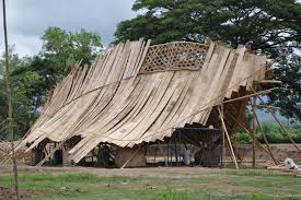 Waterproofing Bamboo Roofs Bamboo Earth Architecture Chiangmai Life Construction Bamboo Roof Bamboo Grass Roof