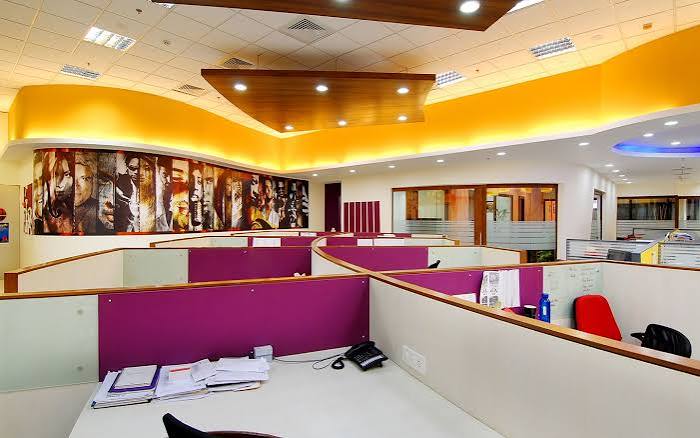92.7 FM Studio Interior