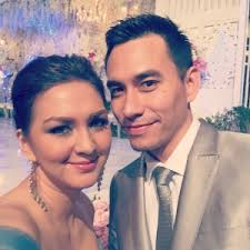 KUMPULAN FOTO DAN BIODATA LENGKAP DARIUS SINATHRYA