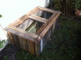 Garden greenhouse made from recycled pallets, perfect to grow your aromatic plants. Diy Pallet Greenhouse 1001 Pallets