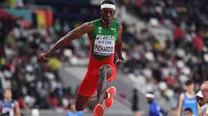 Pedro pablo pichardo é campeão olímpico do triplo salto, tendo conquistado o ouro com um salto de 17,98 metros, o novo recorde nacional. Athletics Pichardo Final World Championships Benfica Sl Benfica