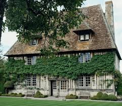 A Meticulously Restored Normandy Manor The Glam Pad In 2020 French Style Homes Beautiful Homes Hill Interiors