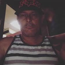 What a moment backstage as Max Holloway's son congratulated Dustin Poirier 