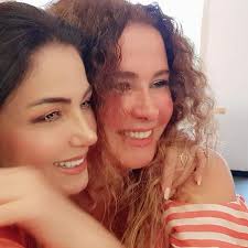 Laura Abu Asaad لورا أبو...