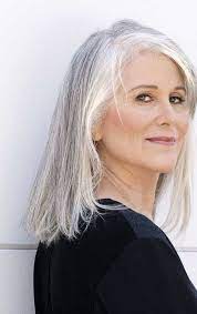 27 Long Hairstyles For Older Women Beyaz Sac Sac Stil