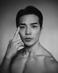 In my skin are the pigments that will make you judge me without knowing  anymore about me. Right or wrong, you can't help it and it's ok. I wear it  proudly everyday.